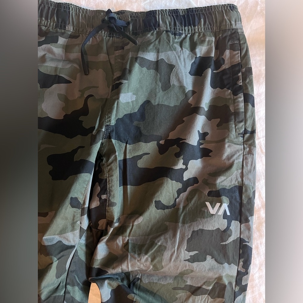 RVCA Men’s Camo Joggers